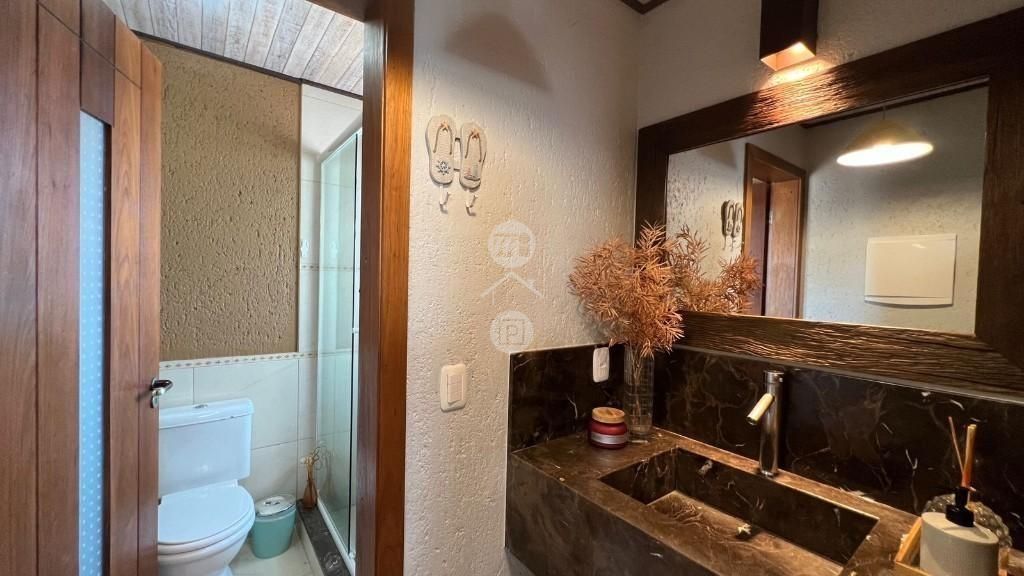 Casa em Pedra Branca, Palhoça. 3 quartos, 260m². Imagem 8 de 13